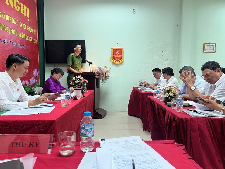Tổ đại biểu số 7 HĐND phường Thanh Xuân tiếp xúc cử tri trước kỳ họp thứ 3 (kỳ họp thường lệ) HĐND phường khóa II, nhiệm kỳ 2026 - 2031.- Ảnh 5.