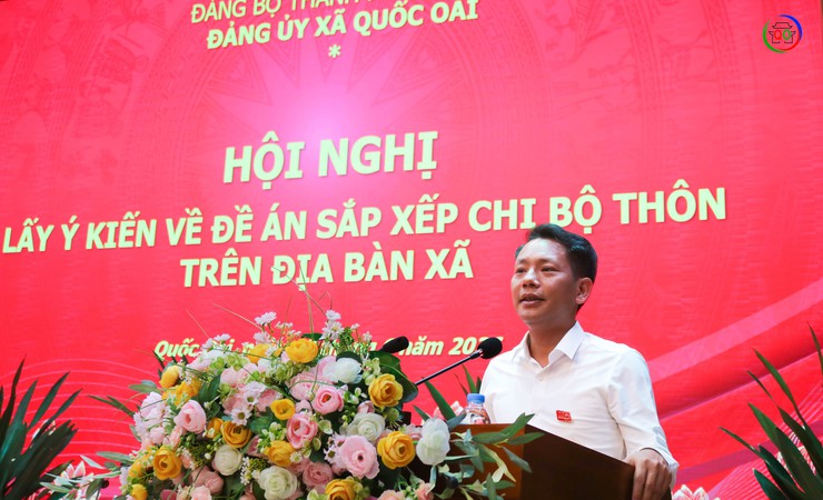 Quốc Oai tổ chức hội nghị xin ý kiến các đồng chí lãnh đạo chủ chốt qua các thời kỳ về Đề án sắp xếp lại chi bộ thôn trên địa bàn xã- Ảnh 3.