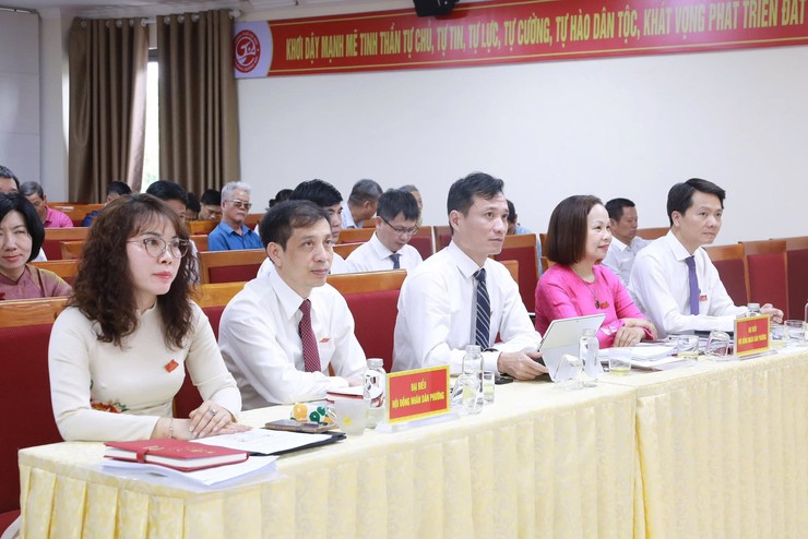 Kỳ họp thứ hai HĐND phường Dương Nội quyết nghị nhiều nội dung quan trọng thúc đẩy phát triển địa phương- Ảnh 2.