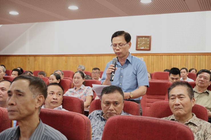 Cử tri các phường Việt Hưng, Long Biên, Bồ Đề và Phúc Lợi tiếp xúc Đại biểu HĐND thành phố Hà Nội trước kỳ họp thường lệ giữa năm 2026- Ảnh 11.