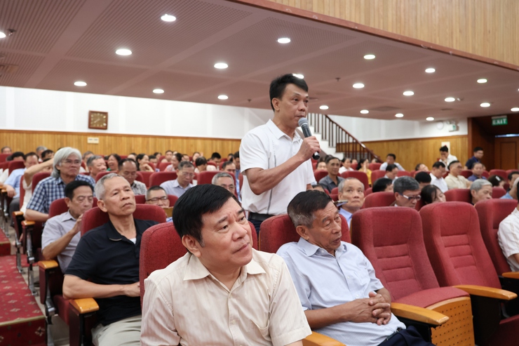 Cử tri các phường Việt Hưng, Long Biên, Bồ Đề và Phúc Lợi tiếp xúc Đại biểu HĐND thành phố Hà Nội trước kỳ họp thường lệ giữa năm 2026- Ảnh 10.