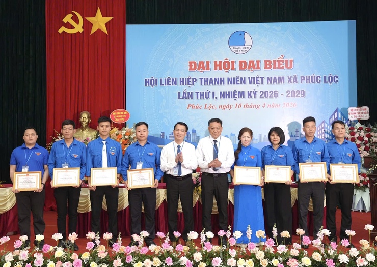 Đồng chí Phùng Mạnh Toàn – Cán bộ Đoàn tiên phong chuyển đổi số, lan tỏa giá trị tích cực trong cộng đồng- Ảnh 2.
