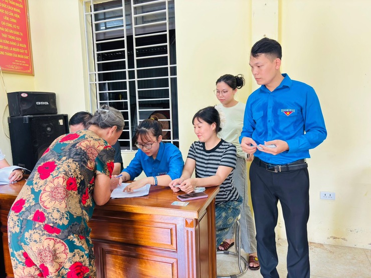 Đồng chí Phùng Mạnh Toàn – Cán bộ Đoàn tiên phong chuyển đổi số, lan tỏa giá trị tích cực trong cộng đồng- Ảnh 5.