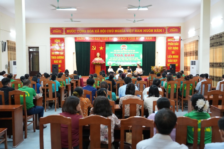 Hội nghị tọa đàm “ Vai trò của Hội Nông dân trong xây dựng nông nghiệp xanh, phát triển kinh tế bền vững”- Ảnh 6.