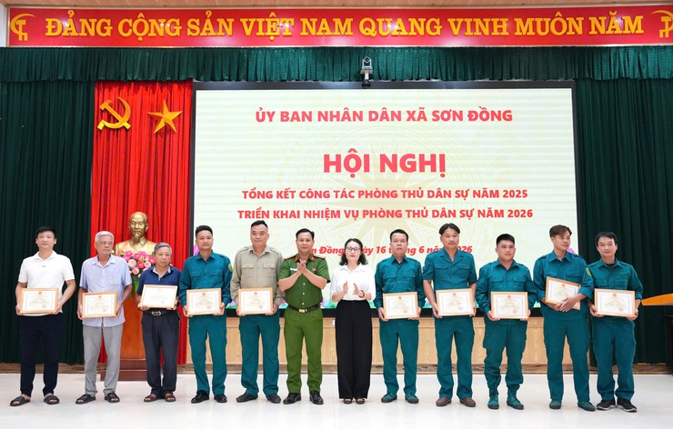 Sơn Đồng tổng kết công tác phòng thủ dân sự năm 2025 và triển khai nhiệm vụ năm 2026- Ảnh 6.