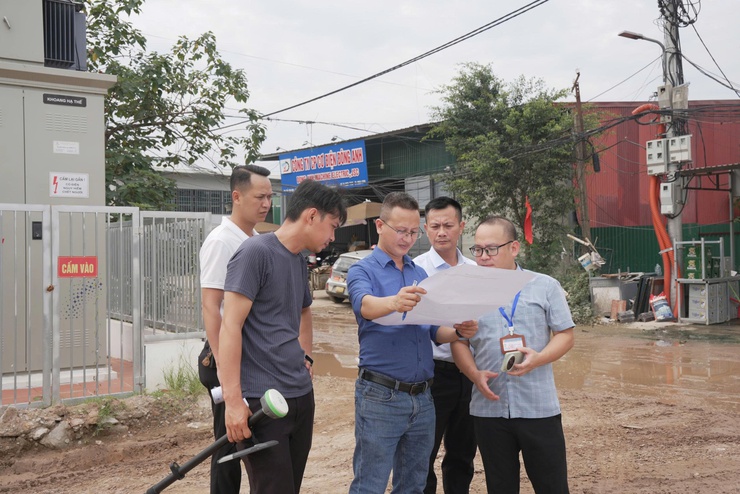 Sở Nông nghiệp và Môi trường Hà Nội kiểm tra công tác định vị mốc ranh giới sơ bộ dự án Đầu tư xây dựng Khu đô thị đa mục tiêu Bắc Thăng Long Urban City tại xã Thiên Lộc- Ảnh 8.