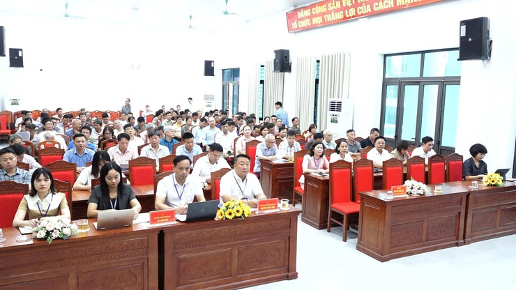 ĐẢNG ỦY XÃ BÌNH MINH TRIỂN KHAI ĐỀ ÁN SẮP XẾP, KIỆN TOÀN CHI BỘ THÔN, TỔ DÂN PHỐ; LẤY Ý KIẾN CẤP ỦY PHỤC VỤ CÔNG TÁC NHÂN SỰ SAU SẮP XẾP- Ảnh 1.