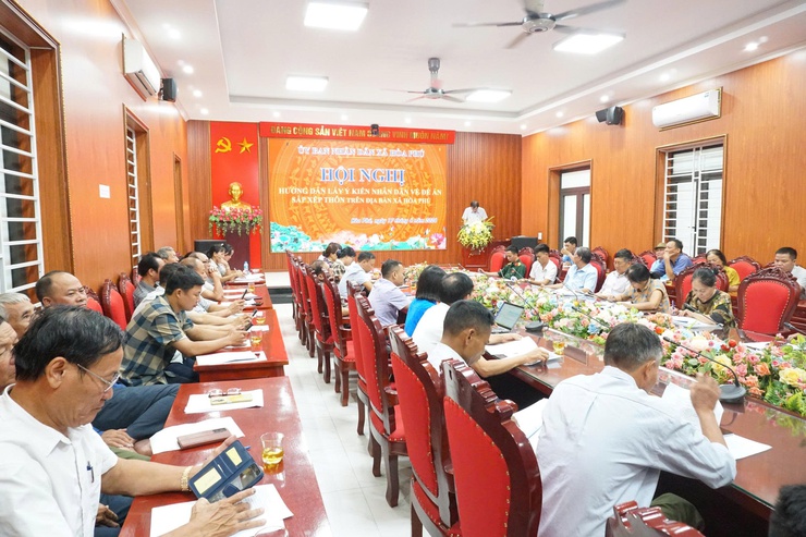 Hội nghị triển khai Kế hoạch tổ chức lấy ý kiến cử tri đối với Đề án sắp xếp, tổ chức lại thôn trên địa bàn xã Hoà Phú- Ảnh 1.