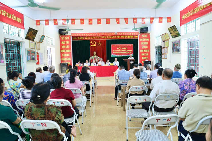 Tổ đại biểu số 3 HĐND xã tiếp xúc cử tri cụm Thanh Bình trước kỳ họp thường lệ giữa năm 2026 của HĐND xã- Ảnh 1.