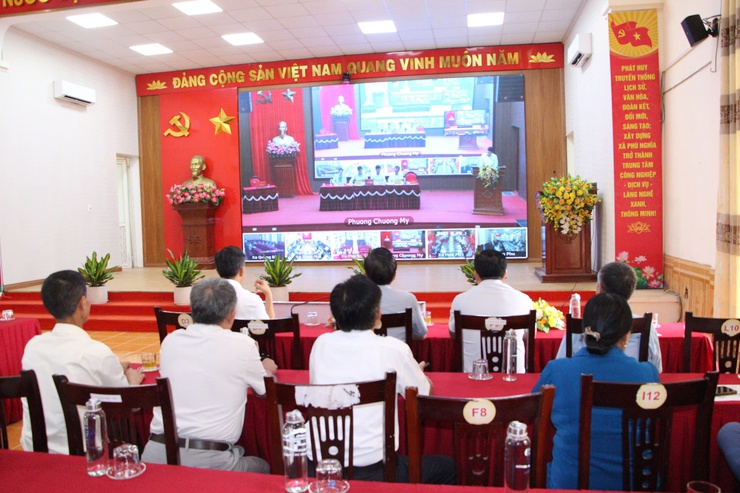 Hội nghị tiếp xúc cử tri với tổ đại biểu HĐND thành phố Hà Nội trước kỳ họp thường lệ giữa năm 2026- Ảnh 3.