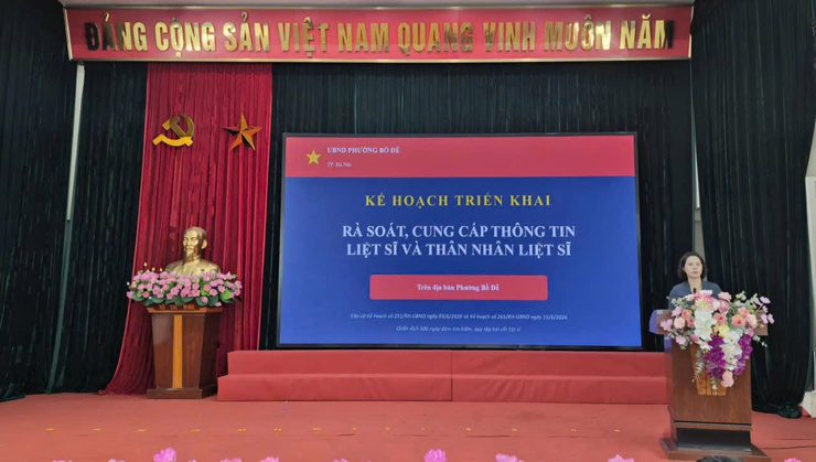 Phường Bồ Đề tổ chức Hội nghị triên khai rà soát thông tin liệt sĩ, người cao tuổi trên địa bàn- Ảnh 1.