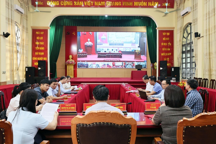 Đơn vị bầu cử số 16 HĐND thành phố Hà Nội tiếp xúc cử tri trước kỳ họp thường lệ giữa năm 2026- Ảnh 1.