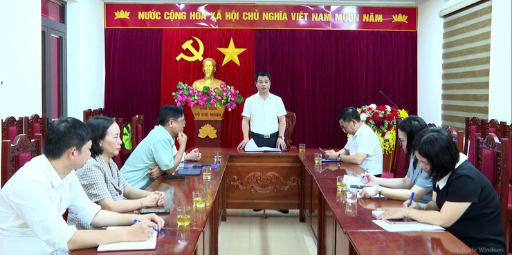 Chiều 18/6/2026, UBND xã Hát Môn tổ chức Hội nghị chuyển giao các Hội do Đảng, Nhà nước giao nhiệm vụ trên địa bàn xã về trực thuộc Ủy ban MTTQ Việt Nam xã Hát Môn và triển khai một số nhiệm vụ.- Ảnh 4.