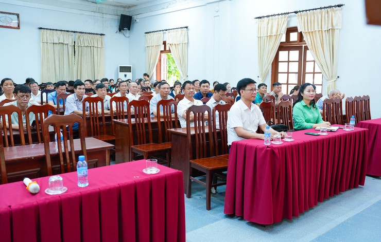 HƠN 200 CÁN BỘ, HỘI VIÊN THAM GIA TẬP HUẤN NGHIỆP VỤ CÔNG TÁC HỘI NÔNG DÂN NĂM 2026- Ảnh 2.