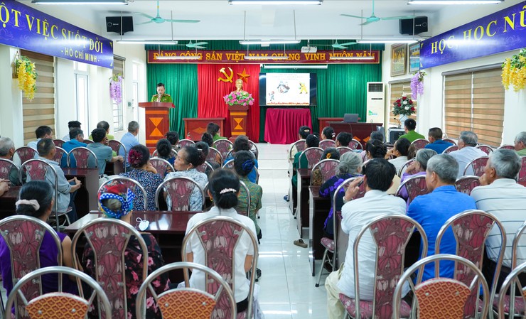 XÃ QUỐC OAI TỔ CHỨC TUYÊN TRUYỀN KIẾN THỨC, KỸ NĂNG PHÒNG CHÁY CHỮA CHÁY VÀ CỨU NẠN CỨU HỘ CHO NHÂN DÂN- Ảnh 1.