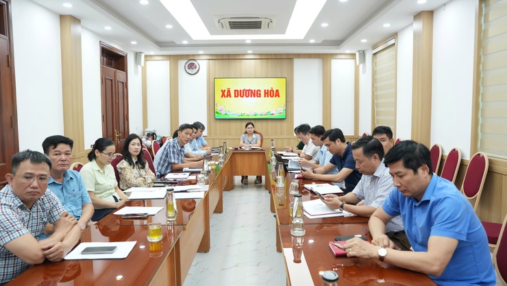 Đại biểu HĐND thành phố Hà Nội tiếp xúc cử tri trước kỳ họp thường lệ giữa năm 2026- Ảnh 2.