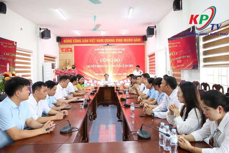 Đảng ủy xã Kiều Phú tổ chức Hội nghị công bố quyết định về công tác cán bộ- Ảnh 1.
