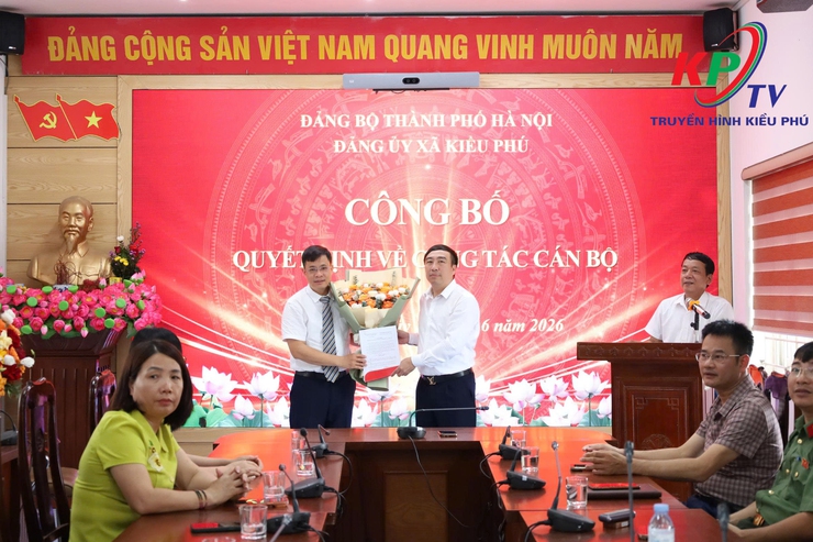 Đảng ủy xã Kiều Phú tổ chức Hội nghị công bố quyết định về công tác cán bộ- Ảnh 3.