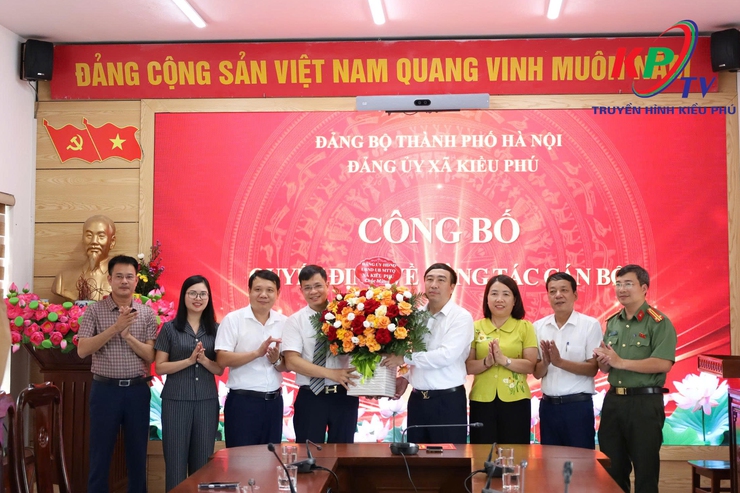 Đảng ủy xã Kiều Phú tổ chức Hội nghị công bố quyết định về công tác cán bộ- Ảnh 6.