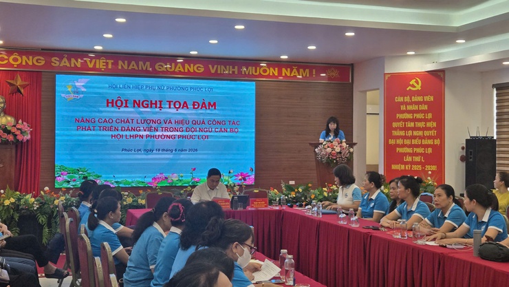 Đổi mới, nâng cao chất lượng công tác phát triển đảng viên nữ tại phường Phúc Lợi- Ảnh 2.