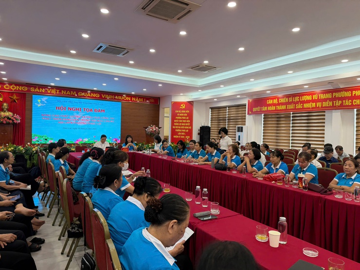 Đổi mới, nâng cao chất lượng công tác phát triển đảng viên nữ tại phường Phúc Lợi- Ảnh 3.
