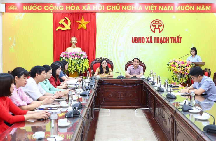 Hội nghị chuyển giao các hội do Đảng, Nhà nước giao nhiệm vụ về trực thuộc Ủy ban MTTQ Việt Nam xã Thạch Thất- Ảnh 4.