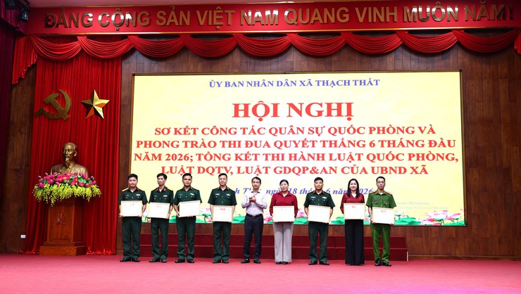 Xã Thạch Thất sơ kết công tác quân sự, quốc phòng 6 tháng đầu năm 2026; tổng kết thi hành các luật về quốc phòng, dân quân tự vệ và giáo dục quốc phòng, an ninh- Ảnh 6.