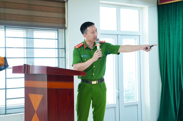 XÃ QUỐC OAI TỔ CHỨC TUYÊN TRUYỀN KIẾN THỨC, KỸ NĂNG PHÒNG CHÁY CHỮA CHÁY VÀ CỨU NẠN CỨU HỘ CHO NHÂN DÂN- Ảnh 4.