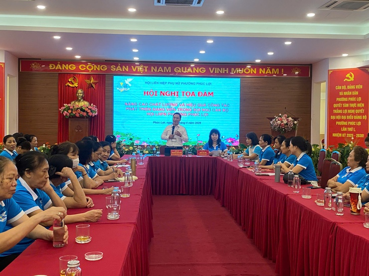 Đổi mới, nâng cao chất lượng công tác phát triển đảng viên nữ tại phường Phúc Lợi- Ảnh 4.