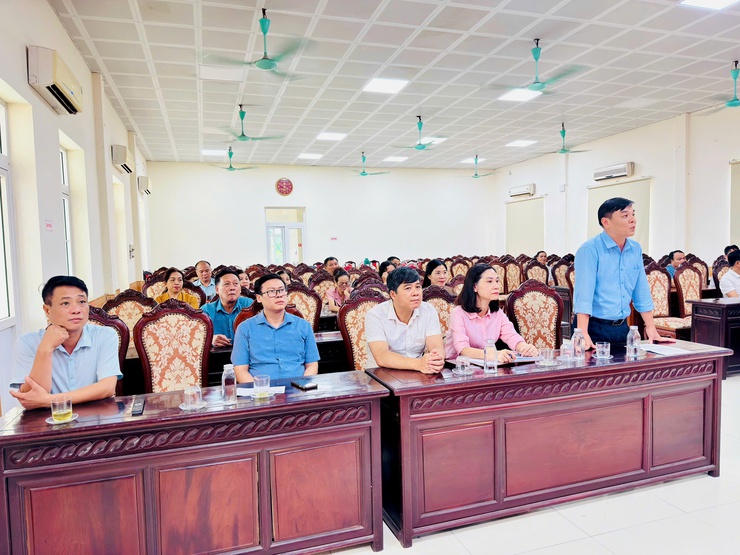 Cử tri xã Nam Phù quan tâm kiến nghị về Dự án trục đại lộ cảnh quan sông Hồng- Ảnh 6.