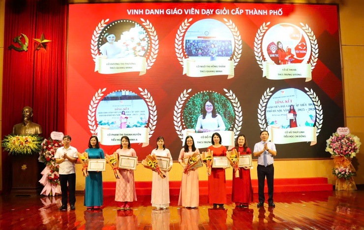 QUANG MINH TUYÊN DƯƠNG HÀNG TRĂM GIÁO VIÊN, HỌC SINH TIÊU BIỂU NĂM HỌC 2025 – 2026- Ảnh 4.