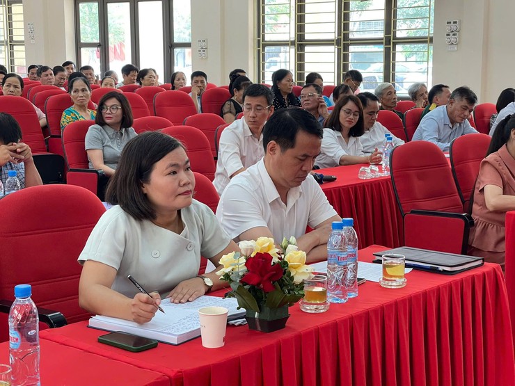 XÃ NỘI BÀI: BÍ THƯ ĐẢNG UỶ, CHỦ TỊCH HĐND, CHỦ TỊCH UBND XÃ ĐỐI THOẠI VỚI MTTQ, CÁC TỔ CHỨC CHÍNH TRỊ - XÃ HỘI VÀ NHÂN DÂN NĂM 2026- Ảnh 16.