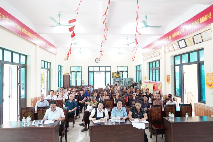 Người dân thống nhất với phương án thành lập các tổ dân phố Ninh Sơn, Tràng An và Chúc Sơn- Ảnh 1.