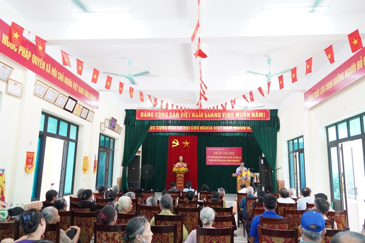 Người dân thống nhất với phương án thành lập các tổ dân phố Ninh Sơn, Tràng An và Chúc Sơn- Ảnh 2.