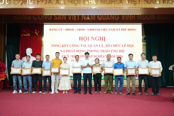 Xã Phù Đổng tổ chức hội nghị Tổng kết công tác quản lý, tổ chức lễ hội và phát động ủng hộ quỹ Đền ơn đáp nghĩa năm 2026- Ảnh 4.