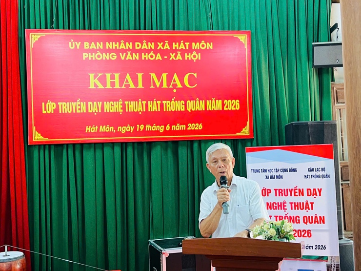 HÁT MÔN KHAI MẠC LỚP TRUYỀN DẠY NGHỆ THUẬT HÁT TRỐNG QUÂN- Ảnh 4.
