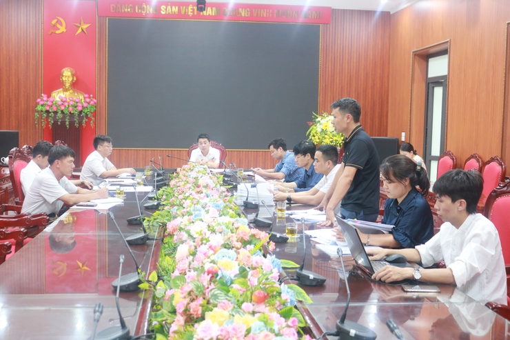 UBND xã Hoà Phú tổ chức Hội nghị thẩm định phương án Bồi thường, hỗ trợ, tái định cư Dự án Đường từ Đê Đáy đi Cầu mụ, xã Phú Nam An (nay là xã Hòa Phú)- Ảnh 1.