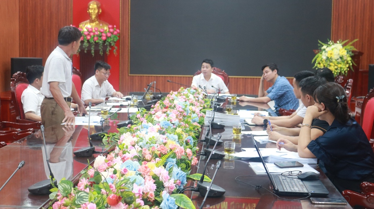 UBND xã Hoà Phú tổ chức Hội nghị thẩm định phương án Bồi thường, hỗ trợ, tái định cư Dự án Đường từ Đê Đáy đi Cầu mụ, xã Phú Nam An (nay là xã Hòa Phú)- Ảnh 2.