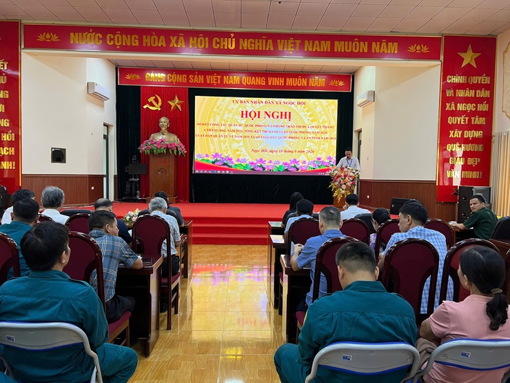 UBND xã Ngọc Hồi tổ chức sơ kết công tác quân sự, quốc phòng và phong trào Thi đua Quyết thắng 6 tháng đầu năm 2026- Ảnh 4.