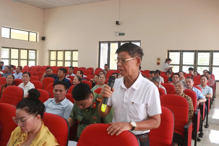 TỔ ĐẠI BIỂU SỐ 31 HĐND THÀNH PHỐ HÀ NỘI TIẾP XÚC CỬ TRI XÃ NỘI BÀI, KIM ANH, TRUNG GIÃ, SÓC SƠN VÀ ĐA PHÚC- Ảnh 8.
