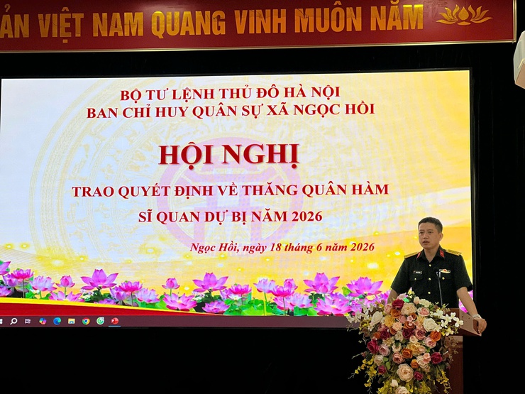 Ban CHQS xã Ngọc Hồi tổ chức trao quyết định thăng quân hàm sĩ quan dự bị năm 2026- Ảnh 2.