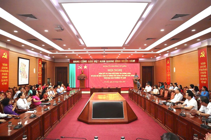 Phường Từ Liêm tổng kết và trao giải Cuộc thi chính luận về bảo vệ nền tảng tư tưởng của Đảng lần thứ Sáu năm 2026- Ảnh 1.