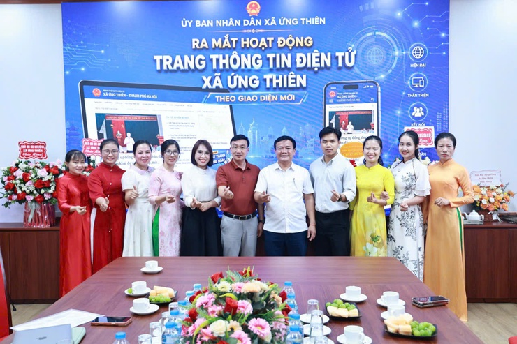 Xã Ứng Thiên tổ chức gặp mặt kỷ niệm 101 năm Ngày Báo chí Cách mạng Việt Nam và ra mắt giao diện mới Trang thông tin điện tử xã- Ảnh 6.