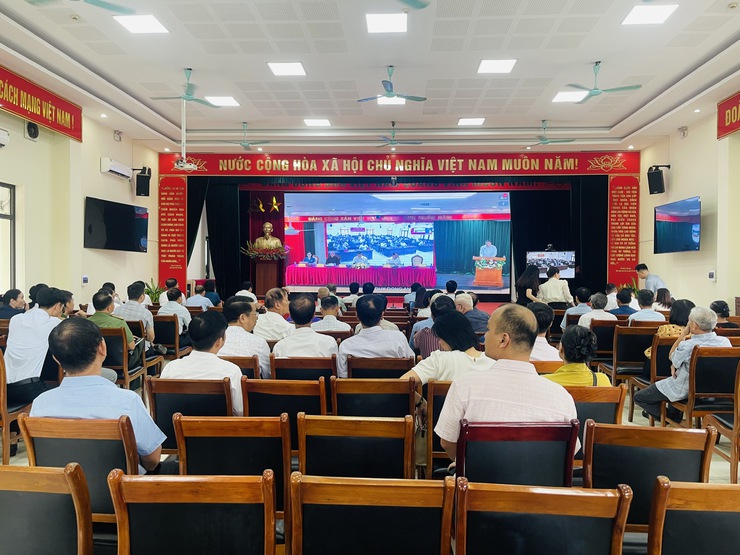 Đại biểu HĐND thành phố Hà Nội tiếp xúc cử tri trước kỳ họp thường lệ giữa năm 2026 tại đơn vị bầu cử số 29- Ảnh 1.