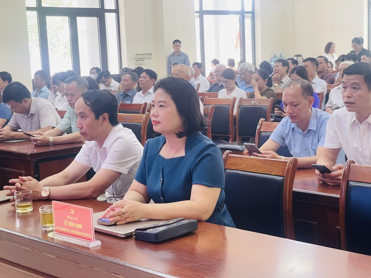 Đại biểu HĐND thành phố Hà Nội tiếp xúc cử tri trước kỳ họp thường lệ giữa năm 2026 tại đơn vị bầu cử số 29- Ảnh 5.