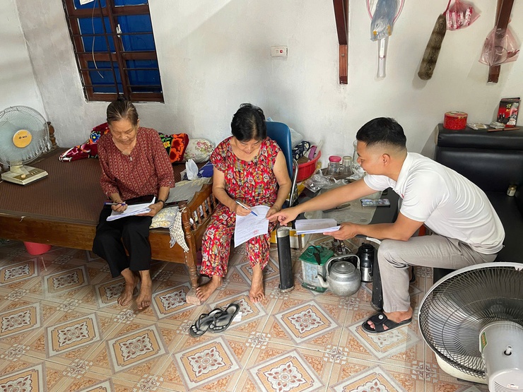 CÁC THÔN, TỔ DÂN PHỐ TRÊN ĐỊA BÀN XÃ THANH OAI BẮT ĐẦU LẤY Ý KIẾN NHÂN DÂN VỀ ĐỀ ÁN SẮP XẾP THÔN, TỔ DÂN PHỐ- Ảnh 6.