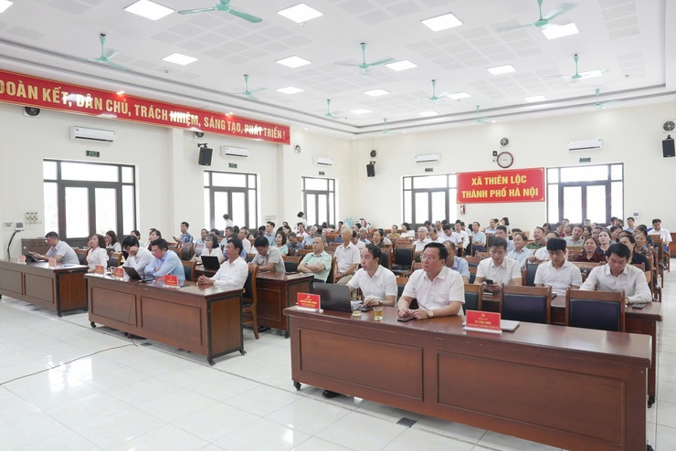 Đại biểu HĐND thành phố Hà Nội tiếp xúc cử tri trước kỳ họp thường lệ giữa năm 2026 tại đơn vị bầu cử số 29- Ảnh 2.