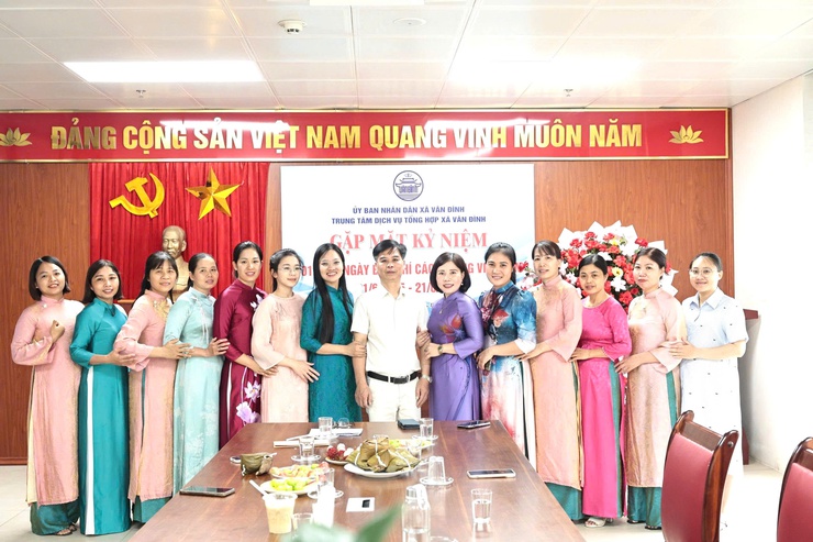 Lãnh đạo xã động viên đội ngũ làm công tác thông tin tuyên truyền nhân Ngày Báo chí Cách mạng Việt Nam- Ảnh 5.