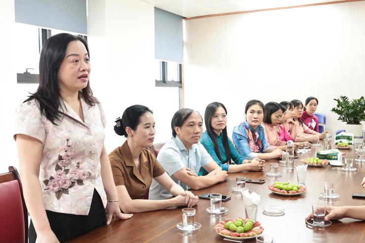 Lãnh đạo xã động viên đội ngũ làm công tác thông tin tuyên truyền nhân Ngày Báo chí Cách mạng Việt Nam- Ảnh 1.