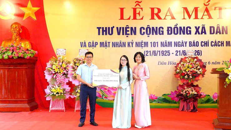 DÂN HÒA RA MẮT THƯ VIỆN CỘNG ĐỒNG - KỶ NIỆM  NĂM BÁO CHÍ CÁCH MẠNG VIỆT NAM 21/6/1925-21/6/2926- Ảnh 11.